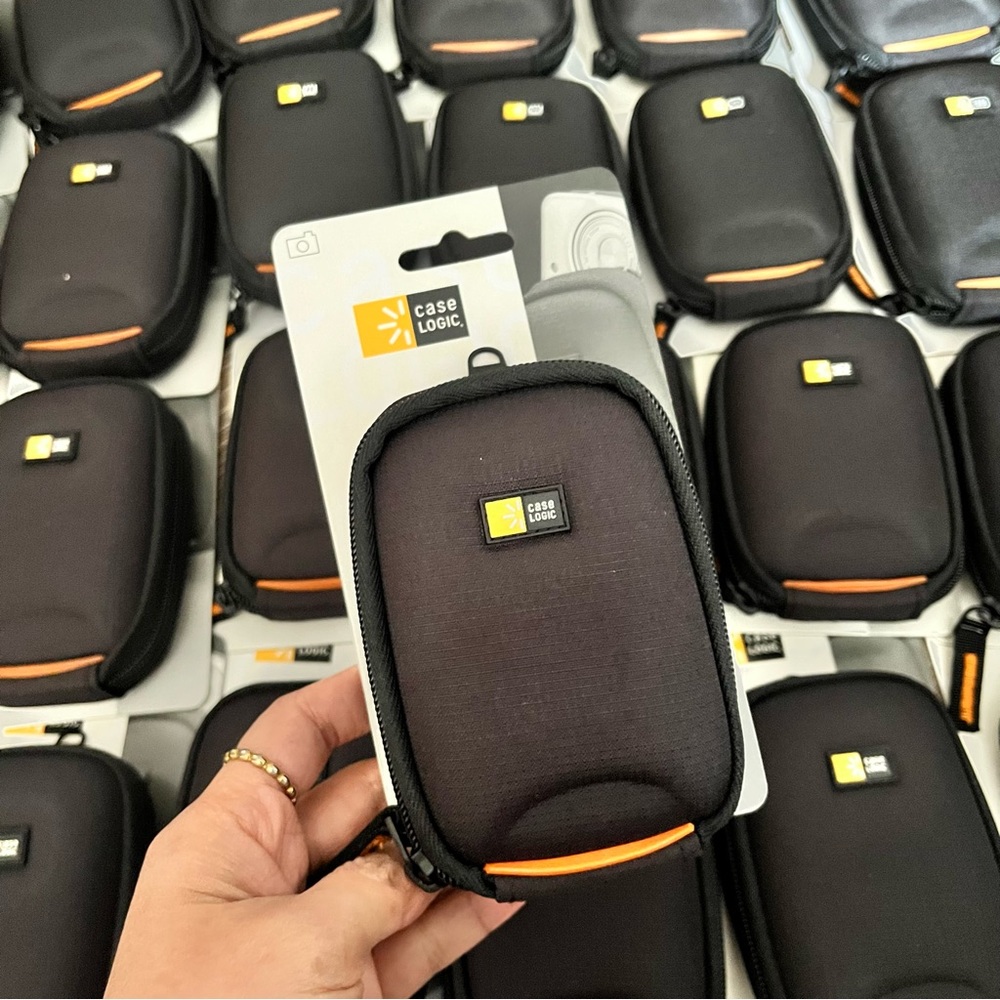 Case Logic SLDC-201 Ultra Camera Case (Black)